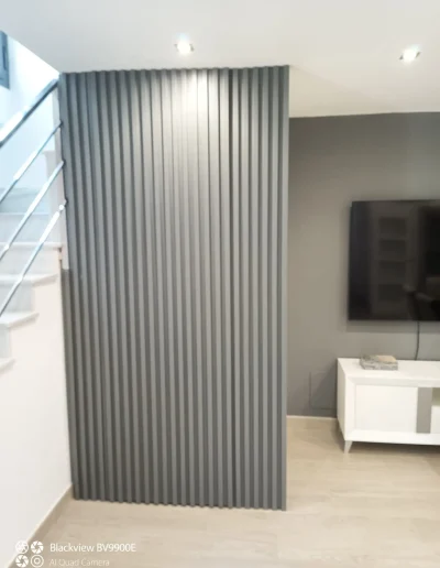 Separador de ambiente gris