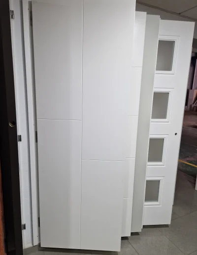 PUERTA LINEA CUADROS